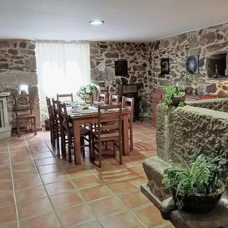 度假居 O Meixal, Con Piscina Y Asador Porriño